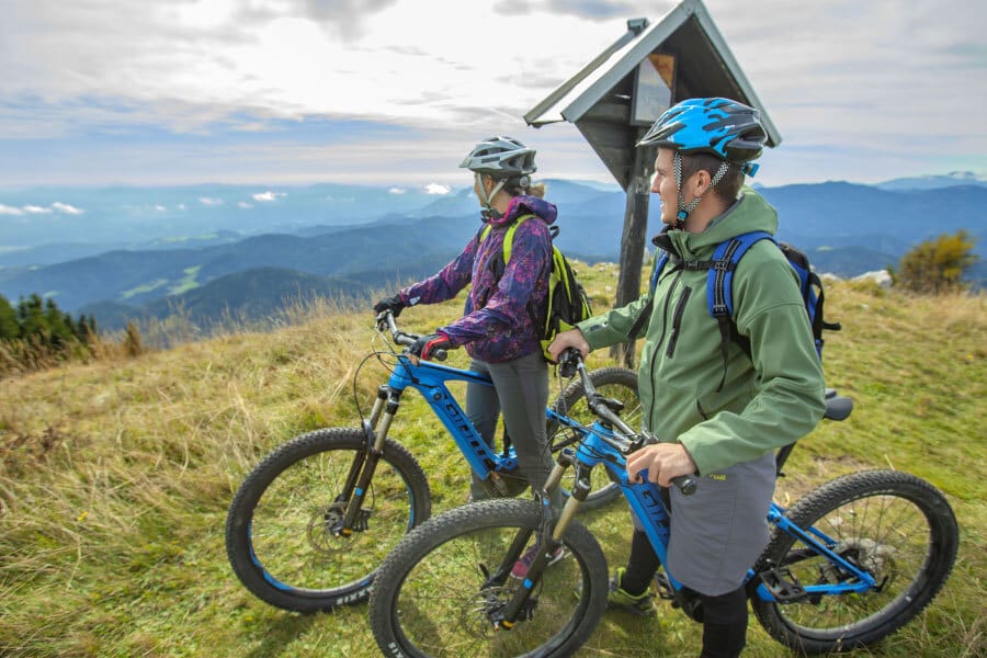 E-BIKE TOUR & RENT